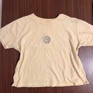 Hollister Women’s Small Cropped Yellow T Shirt With Embroidered Sun Design